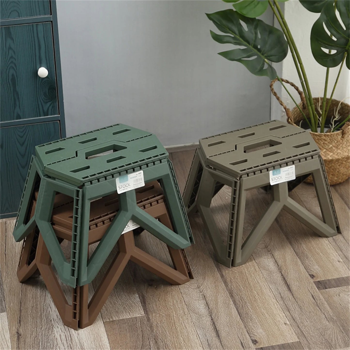 Outdoor Small Stool Portable Folding Stool High Load Bearing Durable Small Chair Fishing Stool Beach Stool Camping Stool